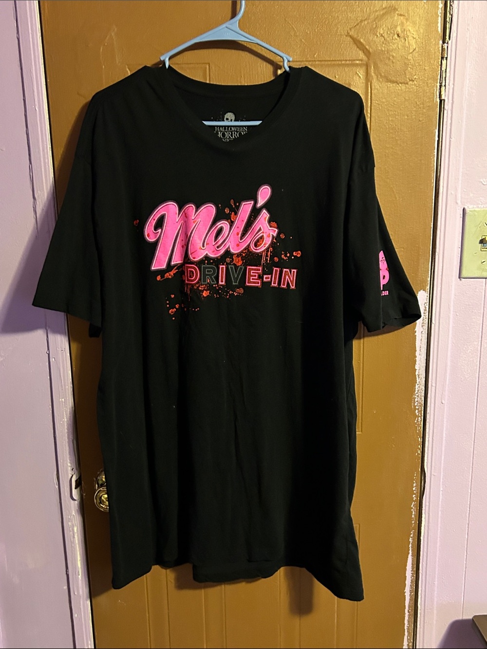 Universal Mel's Drive-In Short Sleeve Tee in Black and Pink